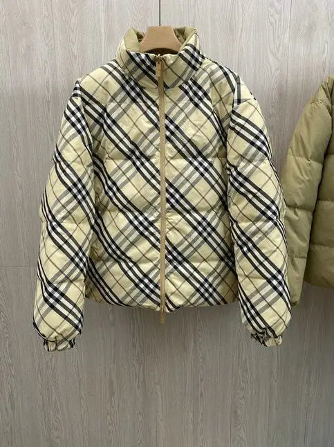 Les Doudoune Burberry l'élégance et la qualité, offrant  expérience exceptionnelle.  design raffiné matériaux de haute qualité.pas cher. Le moins cher.