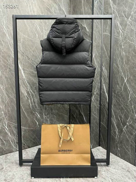 Les Doudoune Burberry l'élégance et la qualité, offrant  expérience exceptionnelle.  design raffiné matériaux de haute qualité.pas cher. Le moins cher.