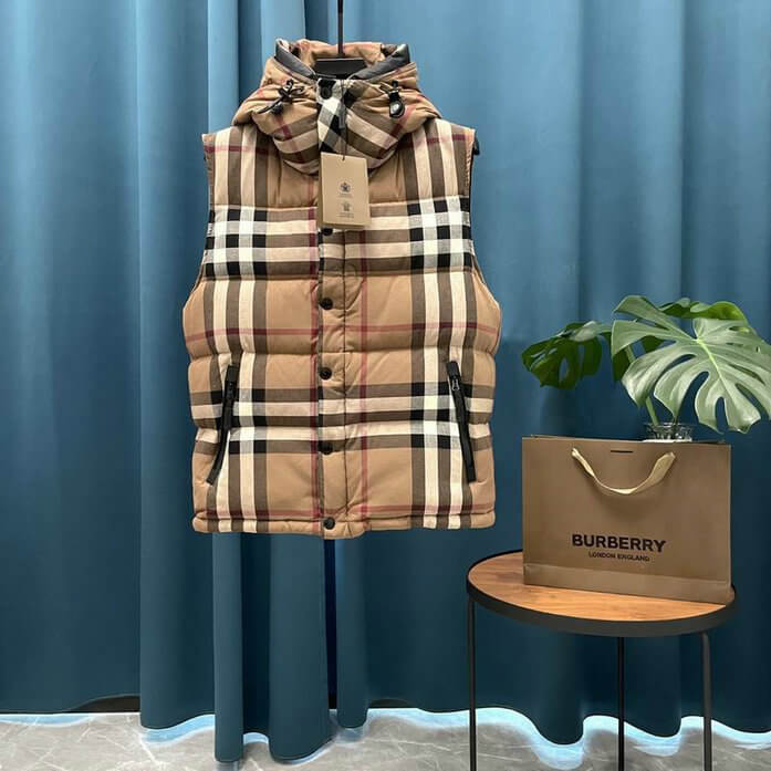 Les Doudoune Burberry l'élégance et la qualité, offrant  expérience exceptionnelle.  design raffiné matériaux de haute qualité.pas cher. Le moins cher.