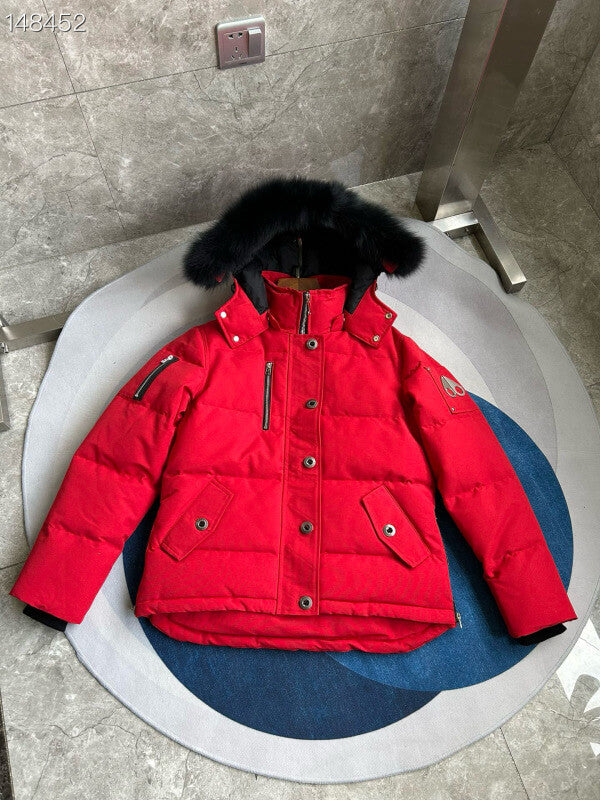 Les doudounes Moose Knuckles allient élégance et performance pour offrir une protection optimale contre le froid. Leur design sophistiqué.pas cher. Le moins cher.
