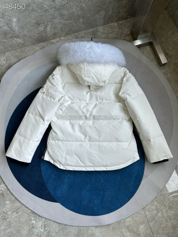 Les doudounes Moose Knuckles allient élégance et performance pour offrir une protection optimale contre le froid. Leur design sophistiqué.pas cher. Le moins cher.