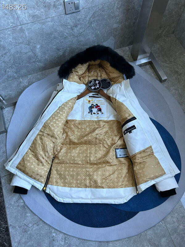Les doudounes Moose Knuckles allient élégance et performance pour offrir une protection optimale contre le froid. Leur design sophistiqué.pas cher. Le moins cher.