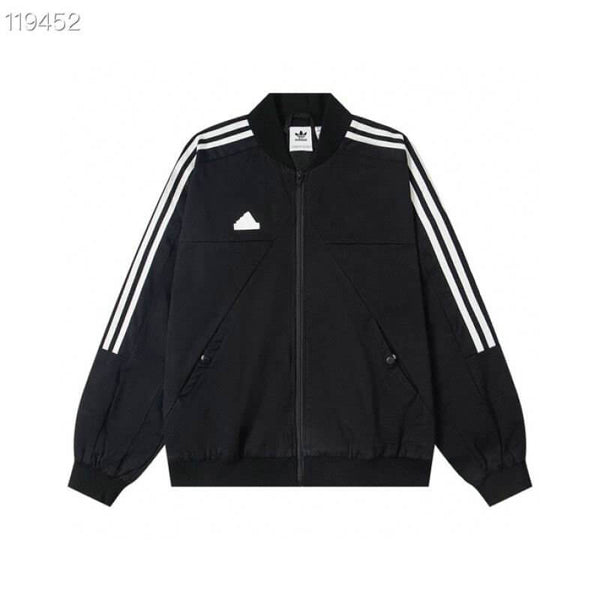 Découvrez la Veste Adidas Homme alliant style et performance. Conçue pour l'homme actif, elle vous offre confort et respirabilité. 🧥