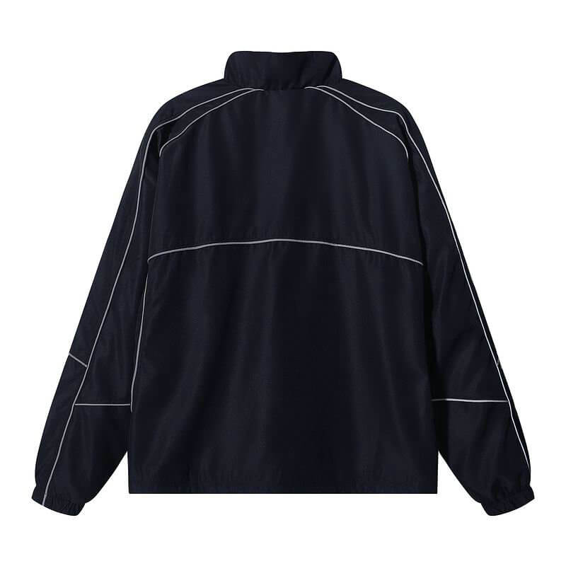 Les vestes Supreme allient élégance et modernité. Leur design audacieux et leurs matériaux de haute qualité. Pas cher. Le moins cher.