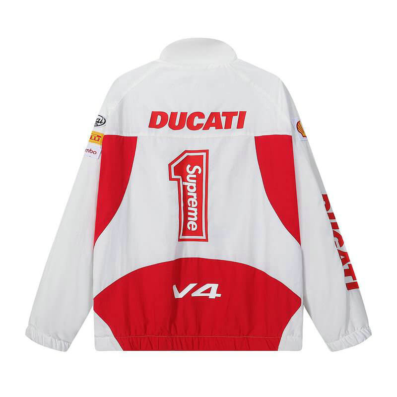 Les vestes Supreme allient élégance et modernité. Leur design audacieux et leurs matériaux de haute qualité. Pas cher. Le moins cher.
