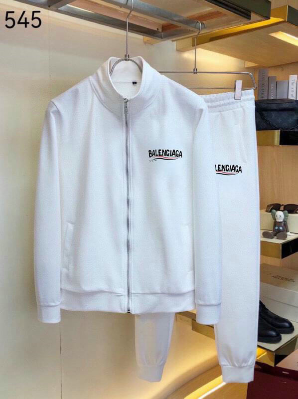 Les ensembles survêtement Balenciaga allient performance et style. Leur design avant-gardiste et leur qualité supérieure. Pas cher. Le moins cher.