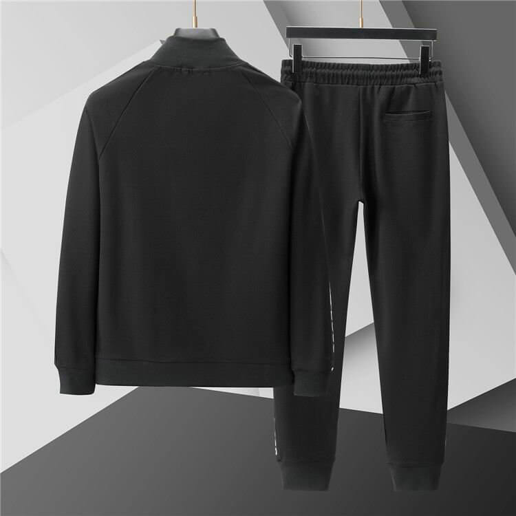 Les ensembles survêtement Hugo Boss allient performance et style. Leur design sophistiqué et leur qualité supérieure.pas cher.le moins cher.