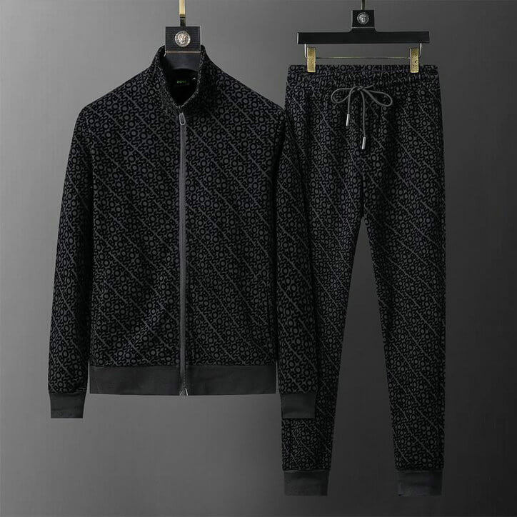 Les ensembles survêtement Hugo Boss allient performance et style. Leur design sophistiqué et leur qualité supérieure.pas cher.le moins cher.