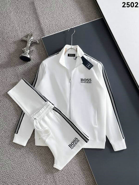 Les ensembles survêtement Hugo Boss allient performance et style. Leur design sophistiqué et leur qualité supérieure.pas cher.le moins cher.