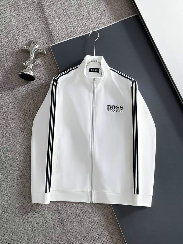 Les ensembles survêtement Hugo Boss allient performance et style. Leur design sophistiqué et leur qualité supérieure.pas cher.le moins cher.