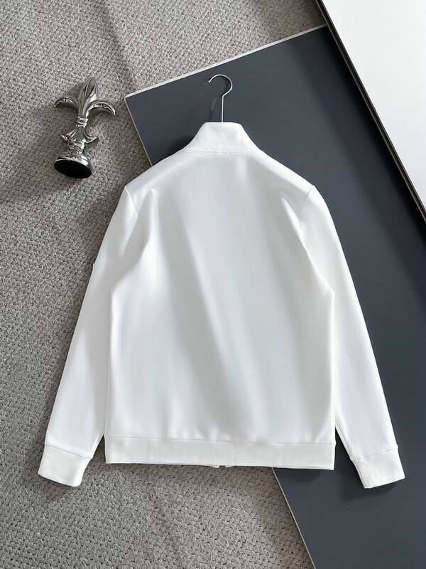 Les ensembles survêtement Hugo Boss allient performance et style. Leur design sophistiqué et leur qualité supérieure.pas cher.le moins cher.