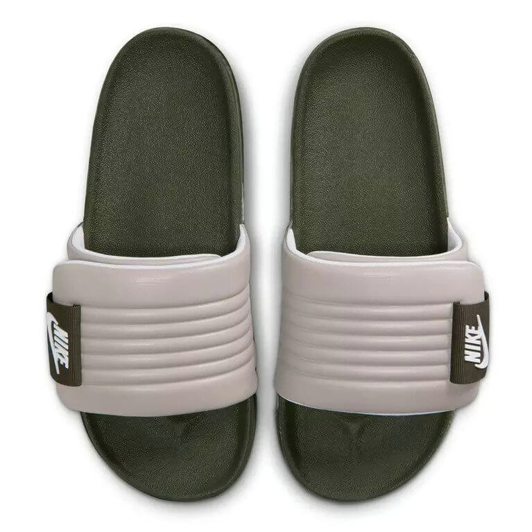 Les sandales claquettes nike sont un incontournable pour ceux qui recherchent un mélange parfait entre confort et style décontracté.