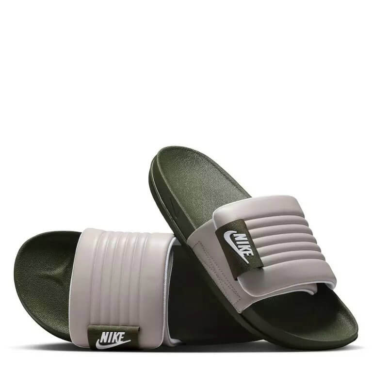 Les sandales claquettes nike sont un incontournable pour ceux qui recherchent un mélange parfait entre confort et style décontracté.