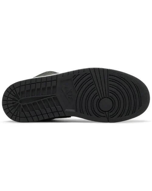 Les baskets Air Jordan 1 offrent un style iconique et une performance légendaire.

De plus, leur design emblématique et leur utilisation.