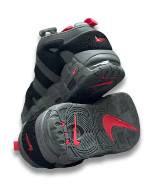 Les baskets Nike Air Uptempo combinent style audacieux et innovation. Leur design emblématique et leurs lettres surdimensionnées . Pas cher. Le moins cher.