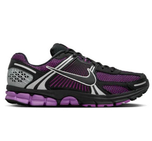 Découvrez le confort exceptionnel des Baskets Nike Zoom Vomero 5, alliant légèreté et innovation. Parfaites pour les sportifs et les passionnés !