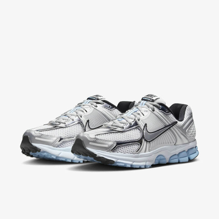 Découvrez le confort exceptionnel des Baskets Nike Zoom Vomero 5, alliant légèreté et innovation. Parfaites pour les sportifs et les passionnés !