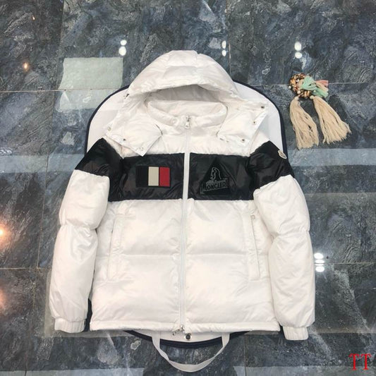 Les doudounes Moncler homme allient élégance et performance pour offrir une protection optimale contre le froid.