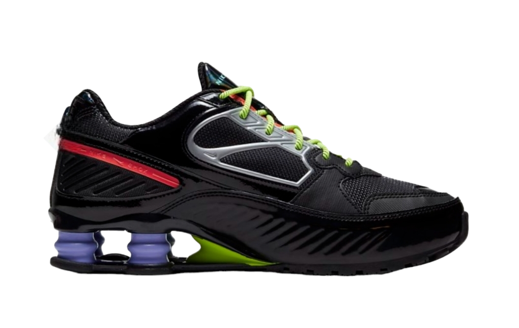 Les baskets Nike Shox Enigma assurent un confort supérieur grâce à la technologie Shox. Les colonnes de soutien au talon procurent un amorti réactif.