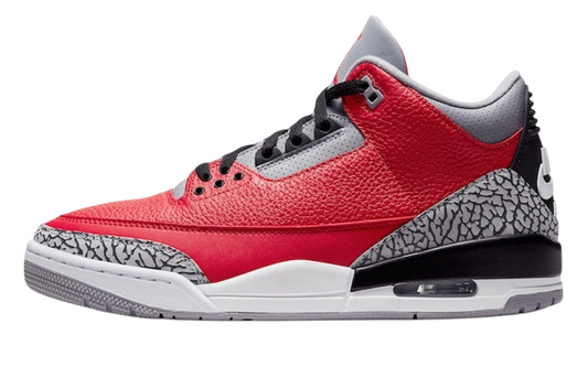Découvrez les Baskets Air Jordan 3 SE Red Cement, un hommage vibrant à Chicago avec des couleurs audacieuses et un style emblématique. 