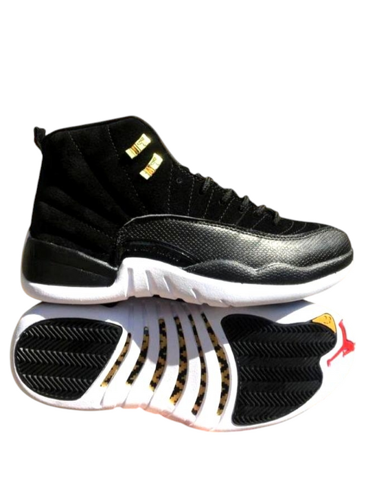 Les baskets Air Jordan 12 offrent un style iconique et une performance remarquable.

De plus,leur design distinctif et l'utilisation. Pas cher, sneakers 