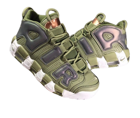 Les baskets Nike Air Uptempo combinent style audacieux et innovation. Leur design emblématique et leurs lettres surdimensionnées . Pas cher. Le moins cher.