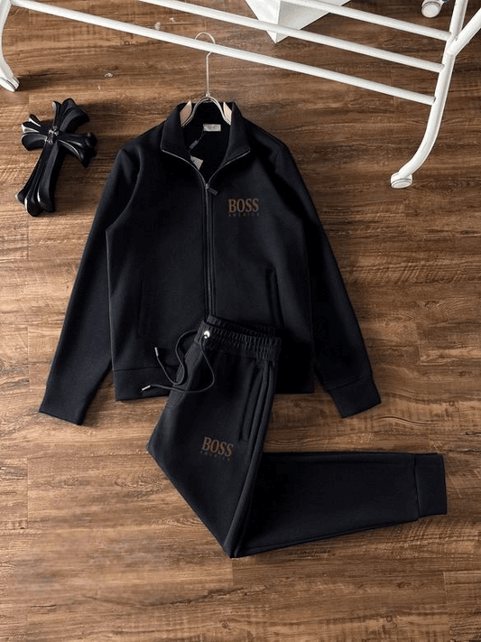 Les ensembles survêtement Hugo Boss allient performance et style. Leur design sophistiqué et leur qualité supérieure.pas cher.le moins cher.
