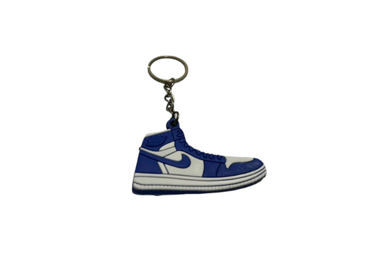 Les porte-clés sneakers fashion sont bien plus qu’un simple accessoire pratique ; ils incarnent l’essence du style urbain et moderne.