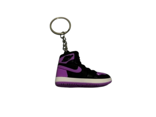 Les porte-clés sneakers fashion sont bien plus qu’un simple accessoire pratique ; ils incarnent l’essence du style urbain et moderne.