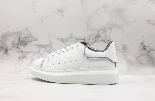  les chaussures Alexander McQueen Femme sont un témoignage de l'engagement de la marque à combiner style et audace. Exceptionnel pas Cher. Le moins cher.