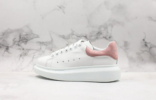  les chaussures Alexander McQueen Femme sont un témoignage de l'engagement de la marque à combiner style et audace. Exceptionnel pas Cher. Le moins cher.