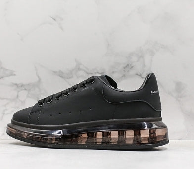  les chaussures Alexander McQueen Femme sont un témoignage de l'engagement de la marque à combiner style et audace. Exceptionnel pas Cher. Le moins cher.