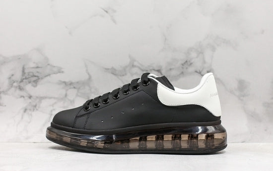  les chaussures Alexander McQueen Femme sont un témoignage de l'engagement de la marque à combiner style et audace. Exceptionnel pas Cher. Le moins cher.