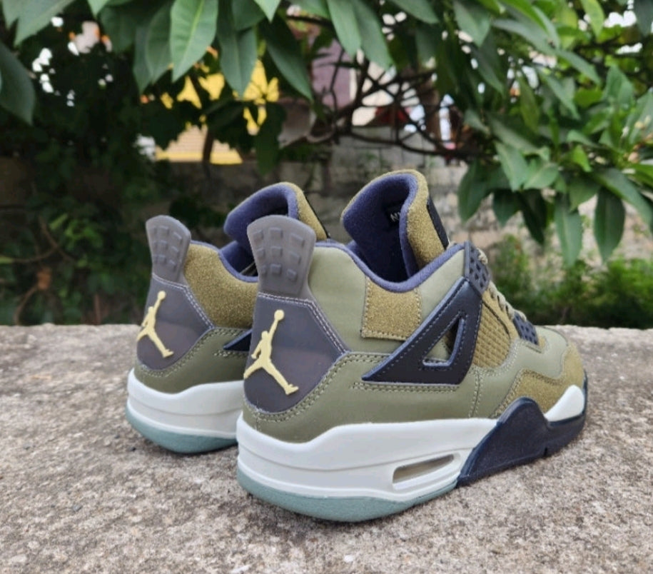  Les baskets Air Jordan 4 offrent un style iconique et une performance remarquable.

leur design distinctif pas cher. le moin cher. 