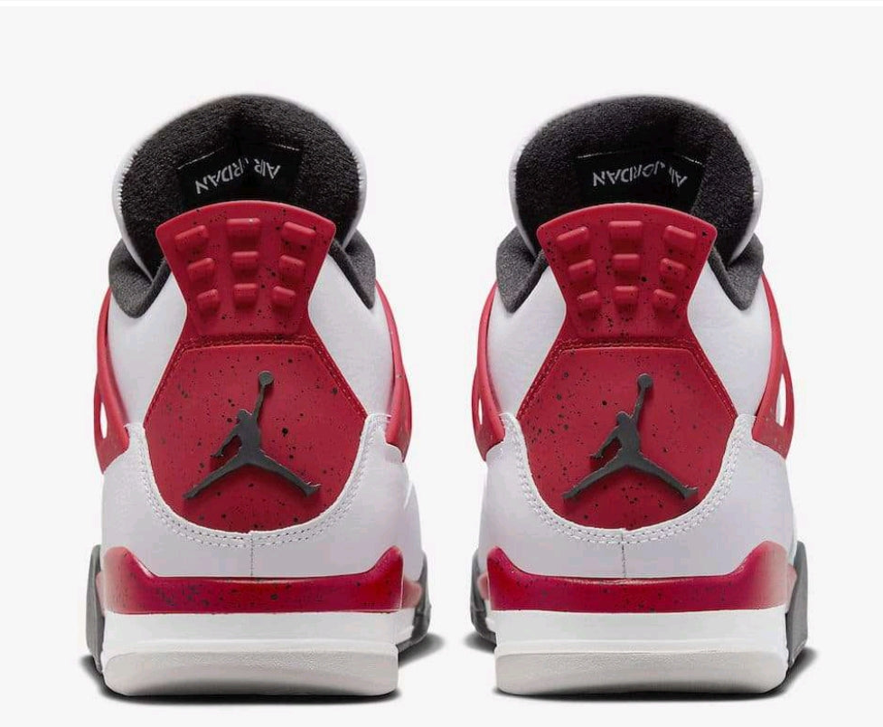  Les baskets Air Jordan 4 offrent un style iconique et une performance remarquable.

leur design distinctif pas cher. le moin cher. 