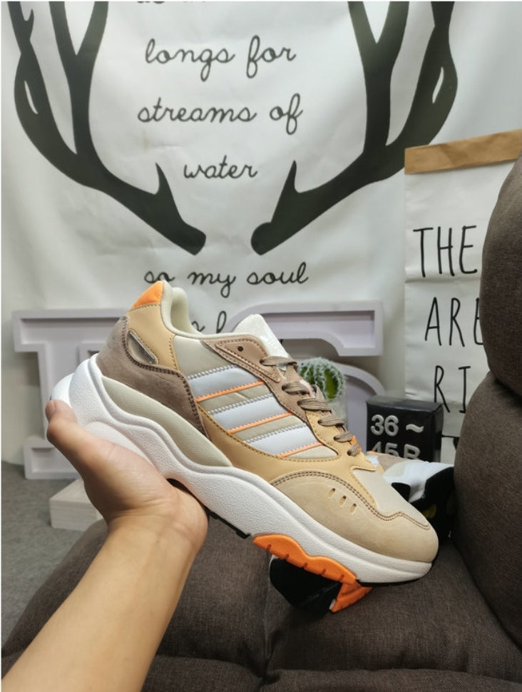 Premièrement: les baskets Adidas RETROPY F90 incarnent le mariage parfait entre style rétro et technologie moderne. Leur silhouette élégante et dynamique. combine un empeigne en mesh respirant avec des renforts en cuir pour un confort et une durabilité optimaux. 

 