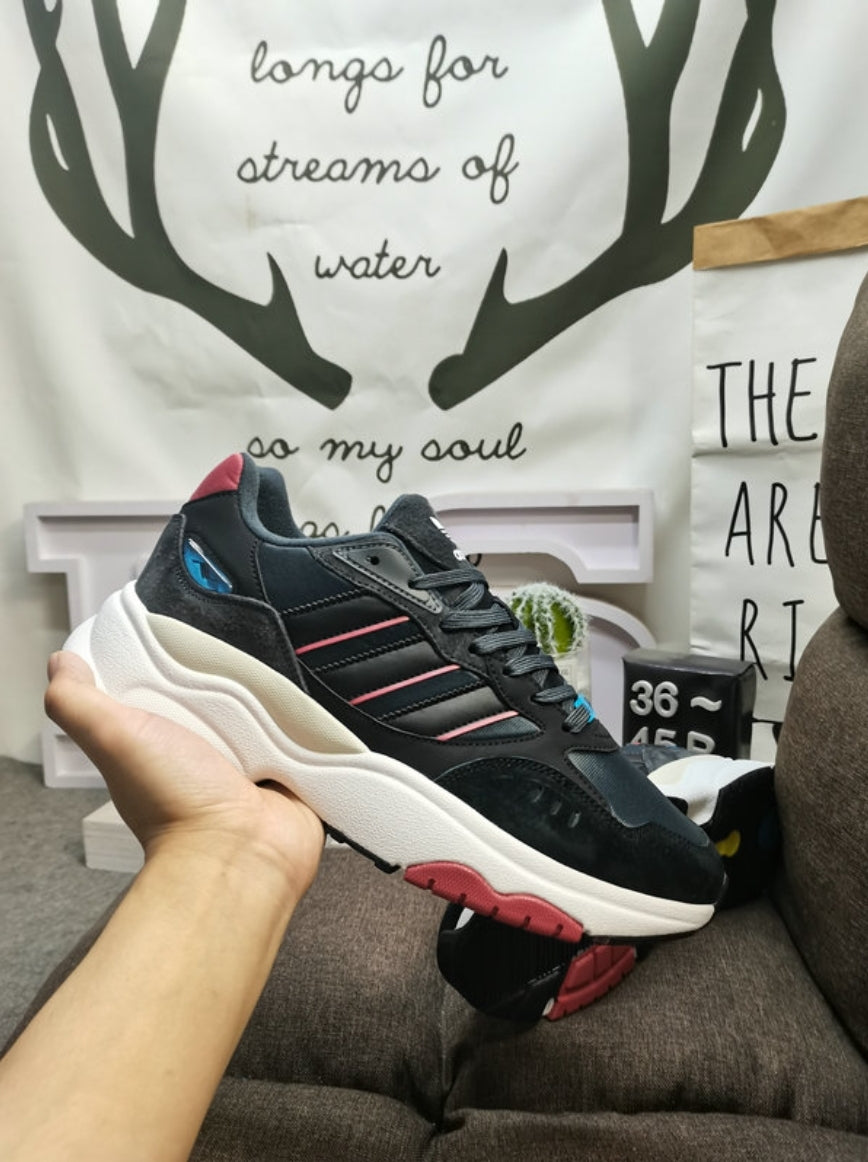 Premièrement: les baskets Adidas RETROPY F90 incarnent le mariage parfait entre style rétro et technologie moderne. voilLeur silhouette élégante et dynamique. combine un empeigne en mesh respirant avec des renforts en cuir pour un confort et une durabilité optimaux. 
