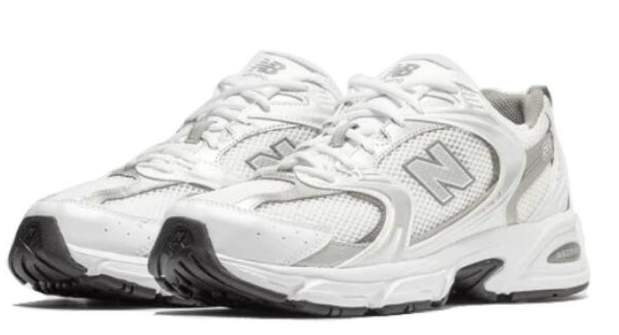Les baskets New Balance allient style et confort. Leur design classique et leurs matériaux de haute qualité en font un choix idéal pour les amateurs de sneakers.pas cher. Le moins cher.