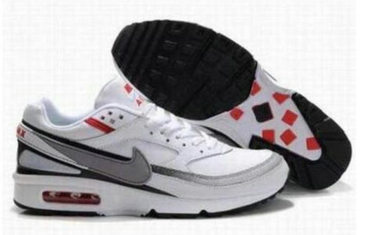 Les baskets Nike Air Max BW allient un style intemporel à un confort inégalé. Leur design classique et leurs matériaux de haute qualité .pas Cher. le moins cher.
