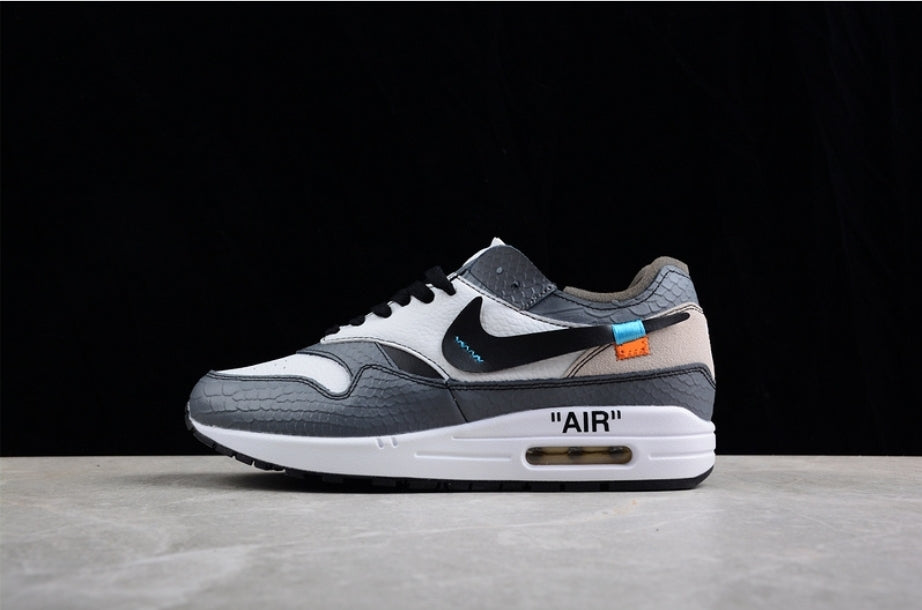 Les baskets Nike Air Max 1 sont iconiques pour leur style emblématique.retro incontournable pas cher. Le moins cher.exceptionnel 