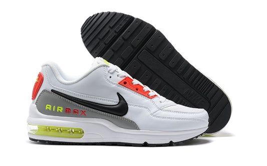 Les baskets Nike Air Max LTD3 allient style et performance de manière exceptionnelle. Leur design moderne et leurs matériaux de haute qualité en font un choix incontournable.