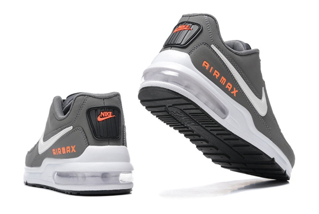 Les baskets Nike Air Max LTD3 allient style et performance de manière exceptionnelle. Leur design moderne et leurs matériaux de haute qualité en font un choix incontournable.
