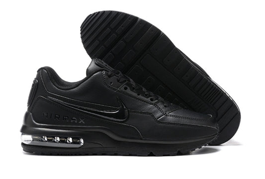 Les baskets Nike Air Max LTD3 allient style et performance de manière exceptionnelle. Leur design moderne et leurs matériaux de haute qualité en font un choix incontournable.