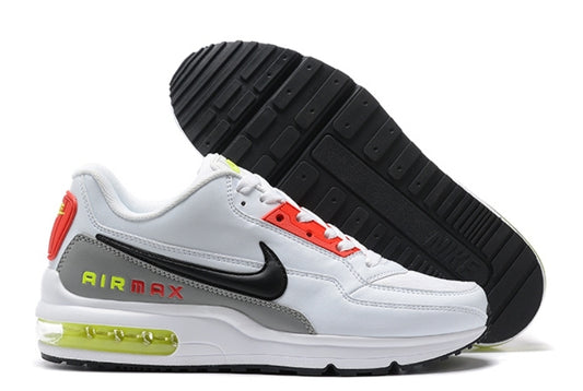 Les baskets Nike Air Max LTD3 allient style et performance de manière exceptionnelle. Leur design moderne et leurs matériaux de haute qualité en font un choix incontournable.