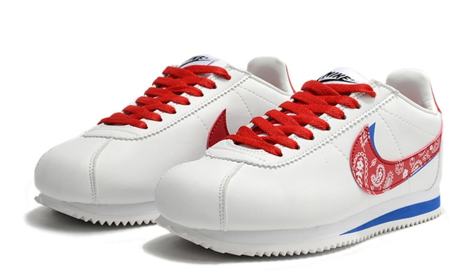 Les baskets Nike Cortez offrent un style intemporel et une silhouette emblématique. Leur design rétro et leurs matériaux de qualité. Pas cher. Le moins cher.