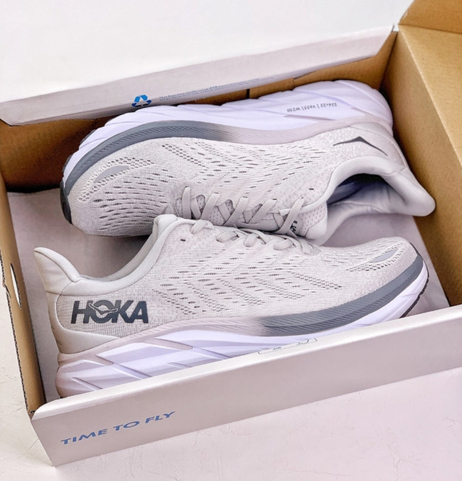 Hoka One One Bondi 8