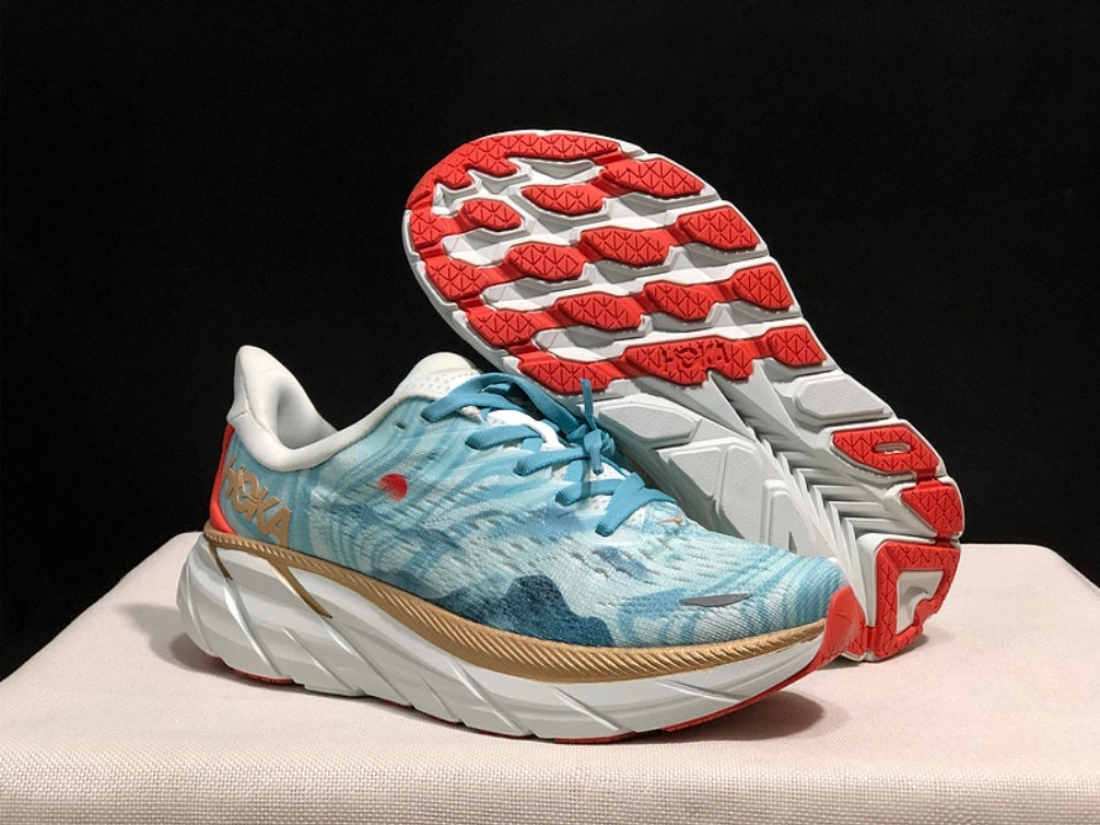 Hoka One One Bondi 8