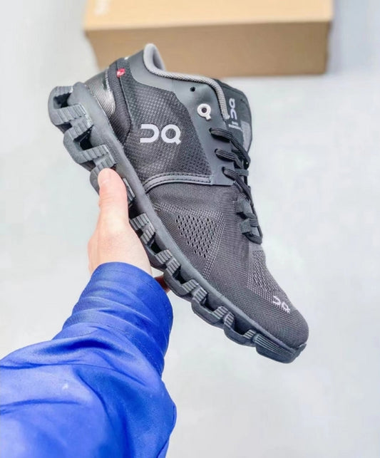 Hoka 2023