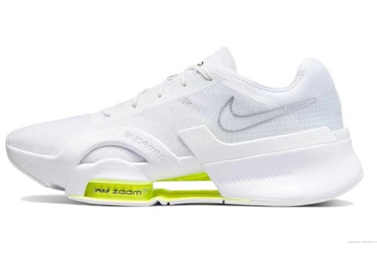 Les baskets Nike Air Zoom combinent style et performance, offrant une expérience unique. Leur design élégant. Pas cher. Le moins Cher.