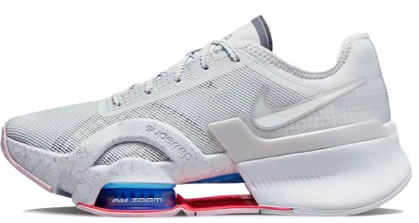 Les baskets Nike Air Zoom combinent style et performance, offrant une expérience unique. Leur design élégant. Pas cher. Le moins Cher.